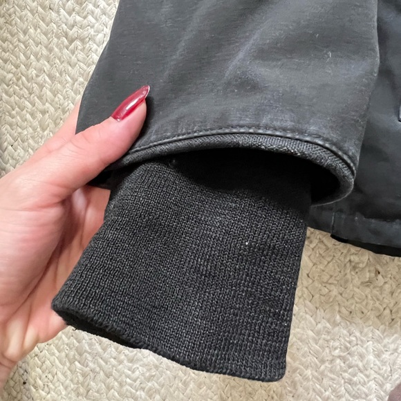 Canada goose black trillium parka with real fur hood - Picture 10 of 15